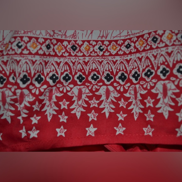 Guess halter open back tied red pattern crop top - Picture 5 of 7